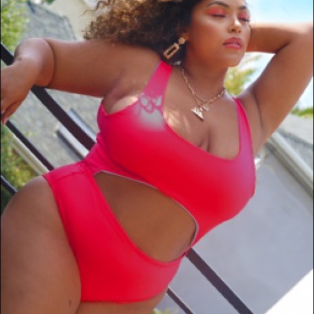 REBDOLLS Dime Piece Cut Out One Piece Swimsuit